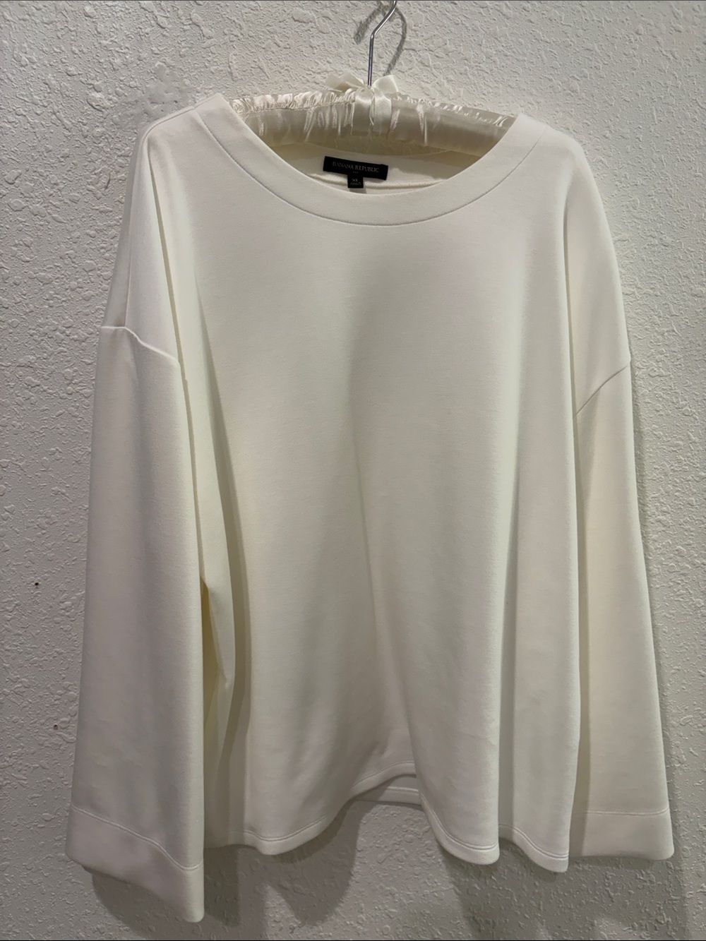 Banana Republic Off-White Crewneck Sweater